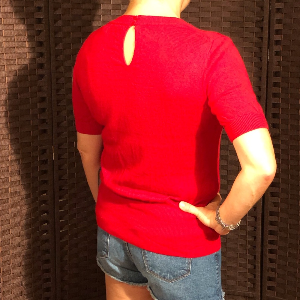 Red sweater - Picture 2 of 4